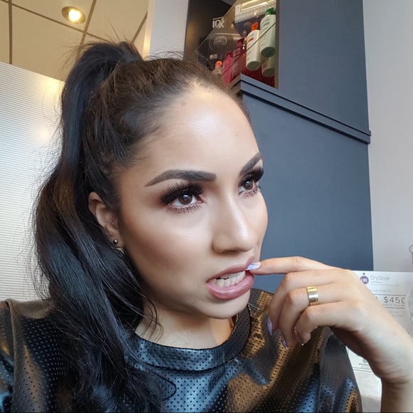 Meet your Posher, Silvia Posh Ambassador - Picture 3 of 3